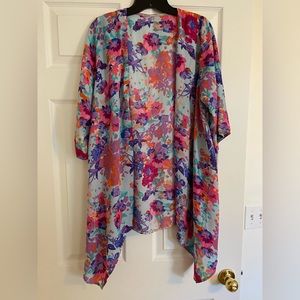 Multi-colored floral kimono & 31 inch necklace.